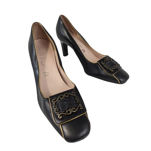 NWOT! UNISA! 1 SHOW! BLACK LEATHER/GOLD SQUARE TOE PUMPS, HEELS! SZ 8B - Picture 8 of 8